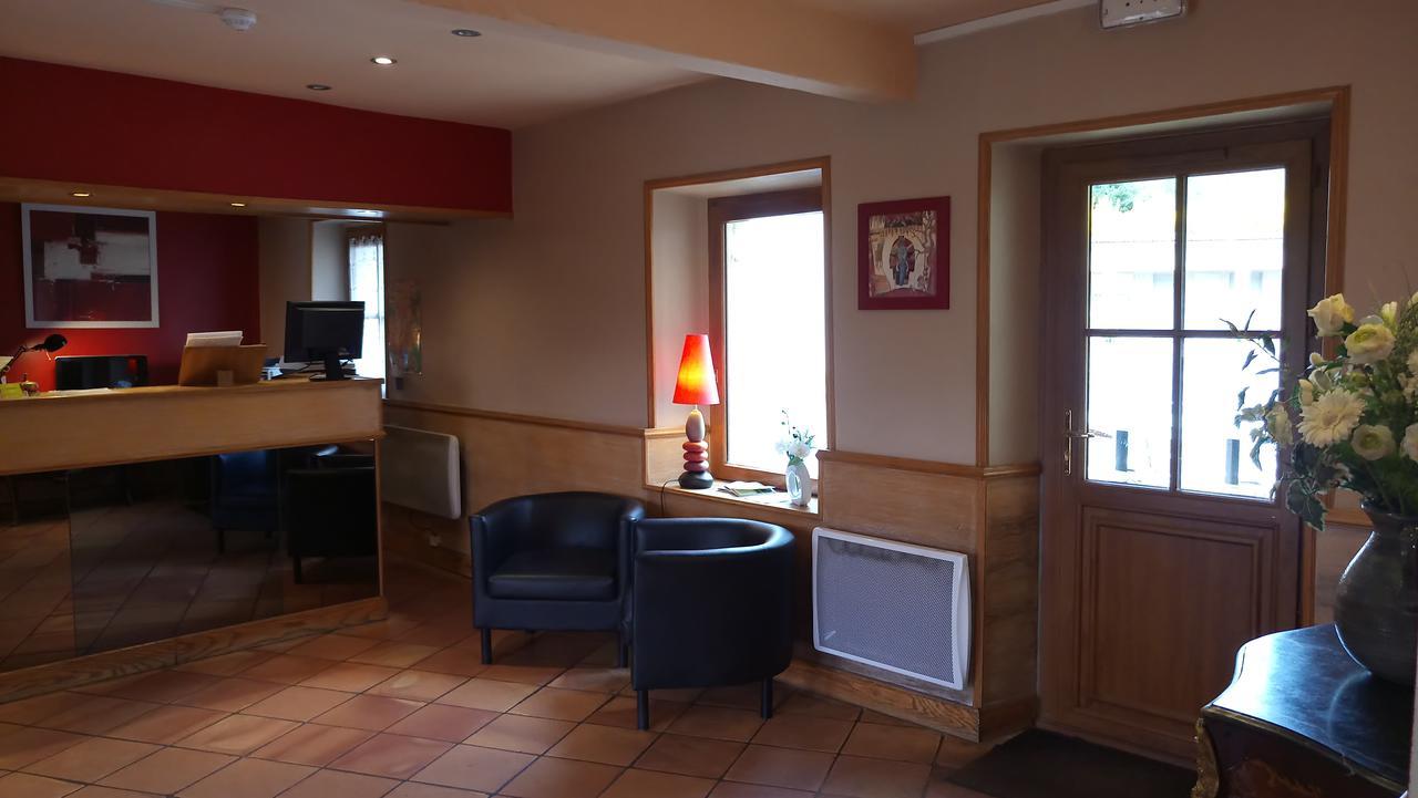 Hotel Restaurant - La Ferme De Vaux Creil Dış mekan fotoğraf